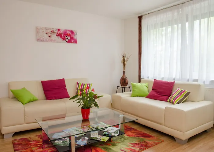 Ferienwohnungen Und Zimmer Yassi